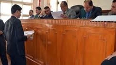 غدا محاكمة ثلاثة متهمين بـ