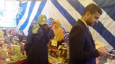 افتتاح معرض الكتاب في مركز شباب العريش