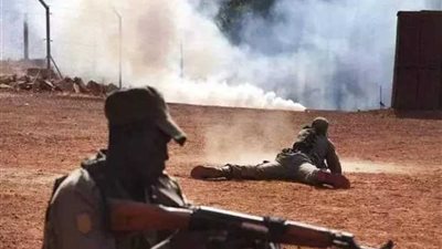 ارتفاع حصيلة ضحايا الهجوم على قاعدة للجيش في وسط مالي إلى 23 قتيلاً