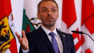 النمسا وأفغانستان تبحثان الهجرة ومكافحة تجارة البشر والمخدرات