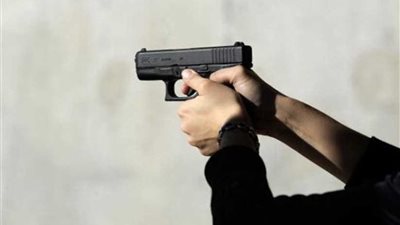 مدمن مخدرات يطلق النار على مواطنين عقب مشاجرته مع زوجته