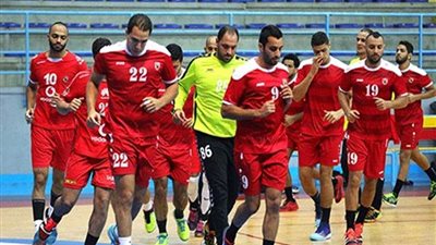رجال يد الأهلي يفوزون على سبورتنج 31-25 في الدوري