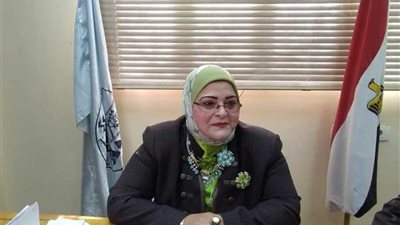 غرفة عمليات مكبرة لمتابعة تسليم شريحة التابلت لطلاب الثانوي بـ