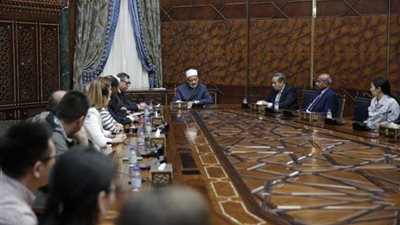 الإمام الأكبر: الأزهر يعول عليكم لتكونوا سفراء للغة العربية في مجتمعاتكم