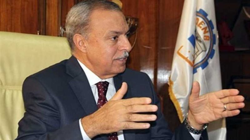 محافظ قنا يتفقد أعمال