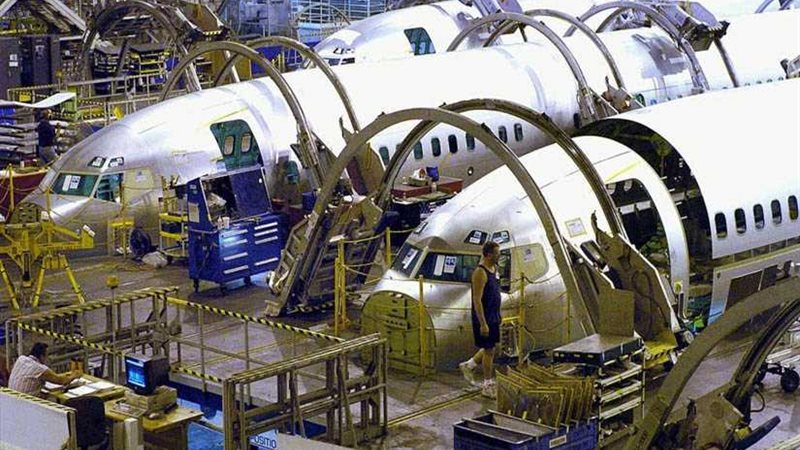 بوينج تعترف بوجود