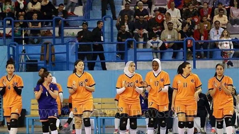 سيدات طائرة الشمس