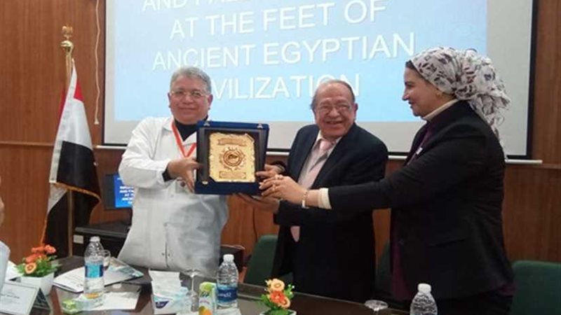 د. وسيم السيسي لطلاب