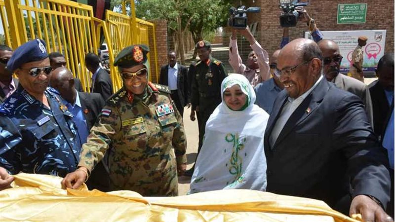 البشير يفتتح الخرطوم