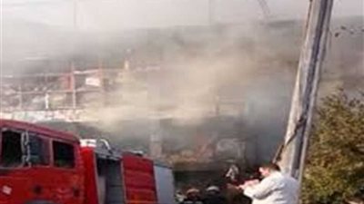 السيطرة على حريق هائل بمخزن في شبرا الخيمة