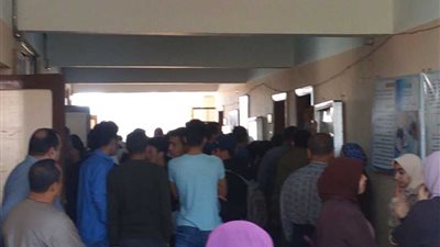 تسليم شريحة نت التابلت في مدارس الغربية