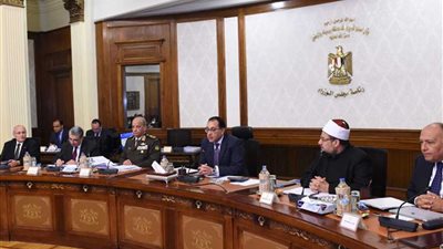 الوزراء: الموافقة على 480 قانونا و 158 اتفاقية دولية و 341 قرارا بقانون