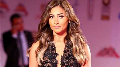 دينا الشربيني في الصورة الأولى من كواليس تصوير مسلسلها بلندن