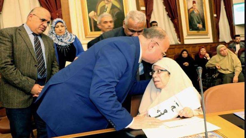 محافظة القاهرة تكرم