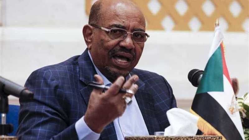 الرئيس السوداني يصدر