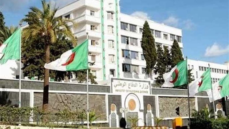 الجيش الجزائري يدمر