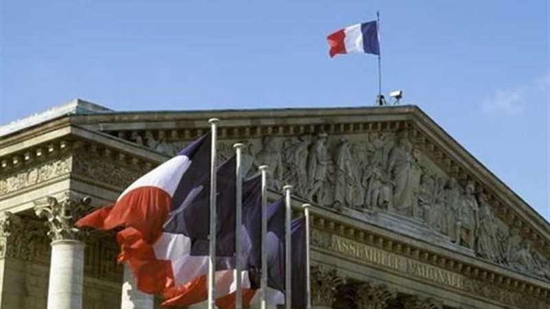 فرنسا: الاعتراف بسيادة
