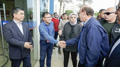 أعضاء لجنة صناعة النواب في زيارة لـ