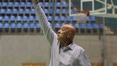 أحمد مرعي يتوج بلقب الدوري الإماراتي لكرة السلة مع شباب الأهلي