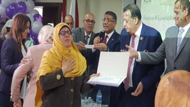 فرح وإغماء بين الأمهات