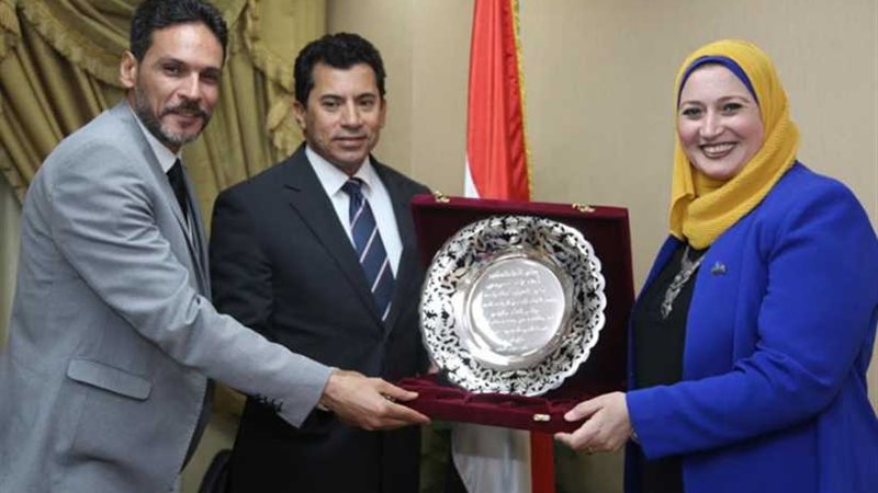 وزير الشباب والرياضة