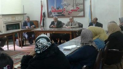 إحالة ٧٣ موظفا للتحقيق بحي وسط الإسكندرية