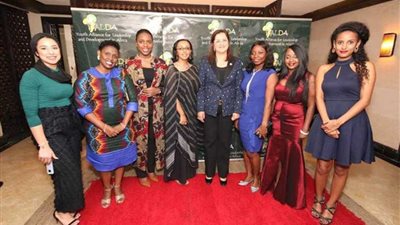 وزيرة التخطيط تشارك بفعالية 