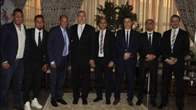 هشام يكن يجتمع بمعاونيه ويواصل اختبار اللاعبين