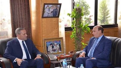 محافظ الإسماعيلية يستقبل رئيس هيئة قناة السويس