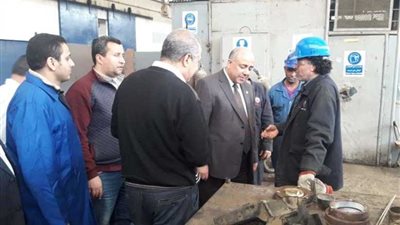 الفضالي وصبرة يتفقدان ورش صيانة مترو الخط الأول بطرة