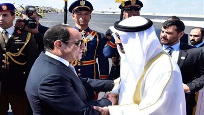 الرئيس السيسي يستقبل سمو الشيخ محمد بن زايد آل نهيان بمطار برج العرب 