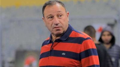 الخطيب يحضر مران الأهلي قبل القمة