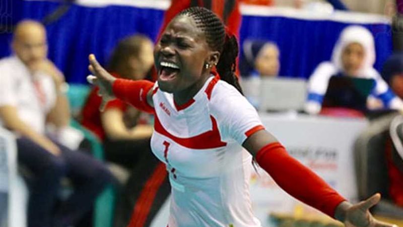 الأنابيب الكيني يحصد