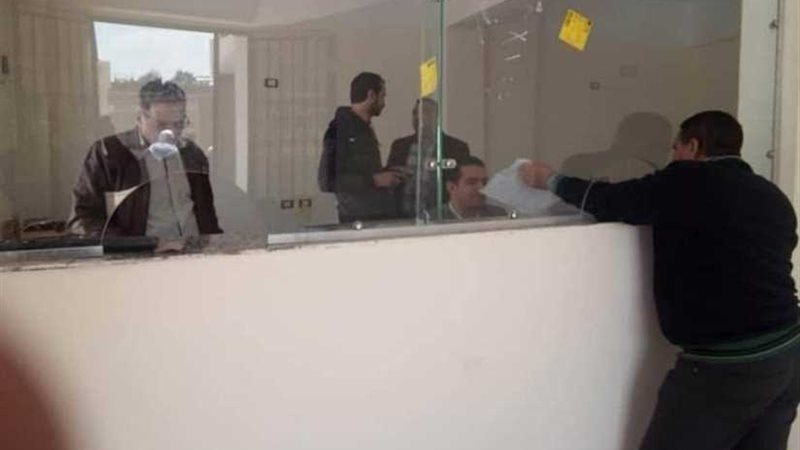 بدء العمل بمركز شحن