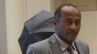 صرف البدل النقدي لعاملي 