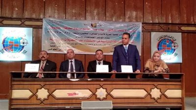 ندوة إعلام بنها: المشاركة السياسية ضمانة لترسيخ الديمقراطية