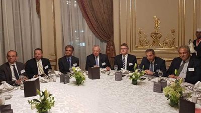 السفير محمد العرابي يلتقي وفدًا اقتصاديًا ألمانيًا لبحث سبل التعاون