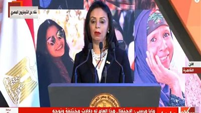 مايا مرسي للمرأة المصرية: ننحني لكن احتراماً وتقديراً