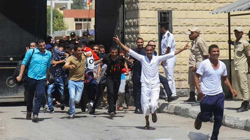 الإفراج عن 157 من