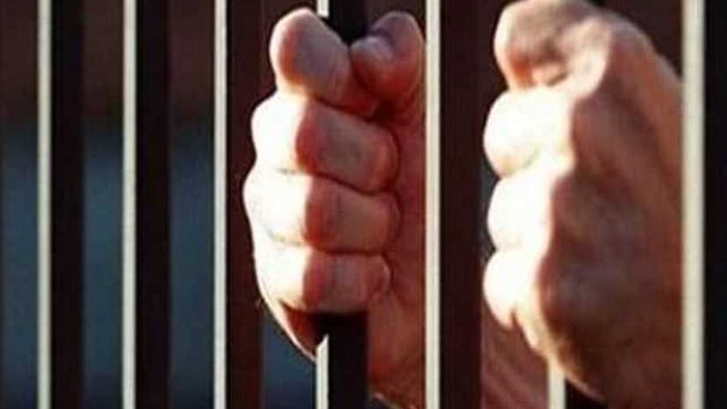 المشدد 5 سنوات لمدير