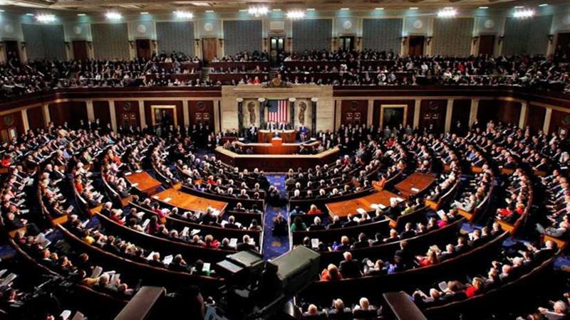 أعضاء بالشيوخ الأمريكي