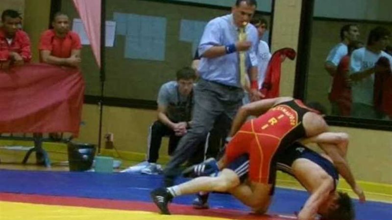 فراعنة المصارعة يتصدرون