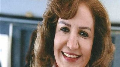 لجنة المرأة بـ