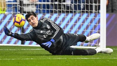 نادي ريال مدريد يعلن إصابة حارس المرمي كورتوا