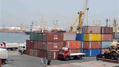 إغلاق ميناء البرلس لليوم الرابع على التوالي لسوء الأحوال الجوية