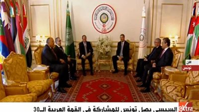 جلسة مباحثات ثنائية بين الرئيس السيسي ووزير الدفاع التونسي (فيديو)