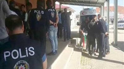 إخوان تركيا يقتلون شخصين أمام إحدى لجان الاقتراع في الانتخابات المحلية