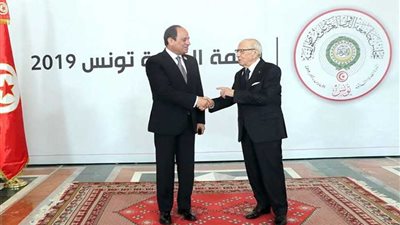 المتحدث الرئاسى ينشر صور مشاركة الرئيس السيسي في القمة العربية بتونس