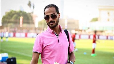 خماسي الأهلي يؤازرون الأحمر قبل القمة