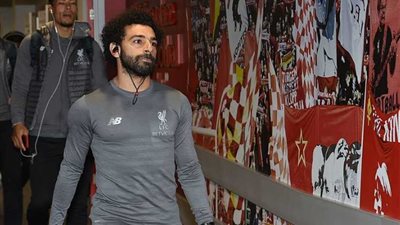 حافلة «صلاح» ورفاقه تصل آنفيلد لمواجهة توتنهام